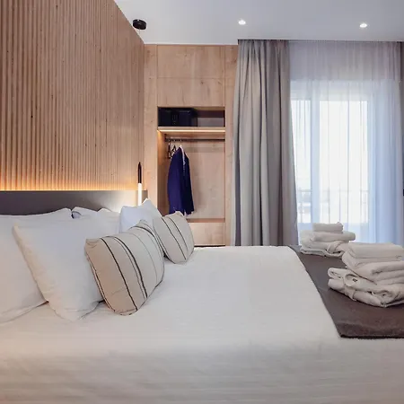 Space Row Design Living *