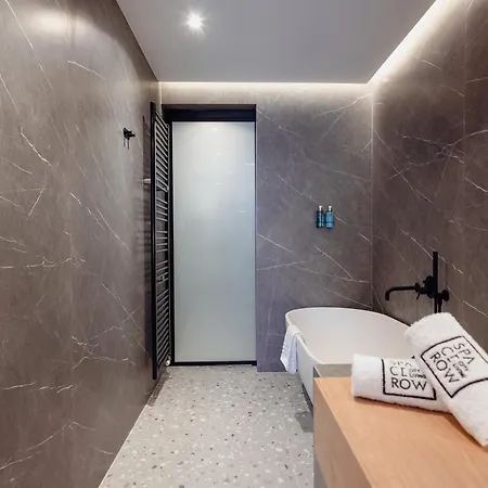 Space Row Design Living Apartment Heraklion (Crete)