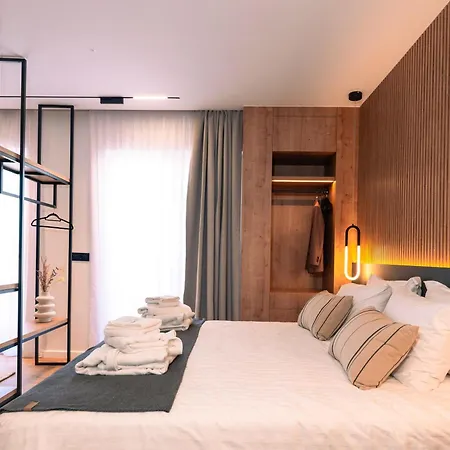 Space Row Design Living Heraklion (Crete)
