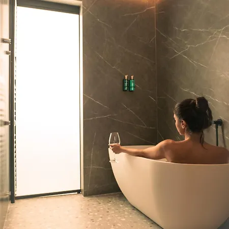 Space Row Design Living * Heraklion (Crete)